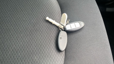 Nissan Qashqai 1.3 DiG-T N-Connecta 5dr Petrol Hatchback